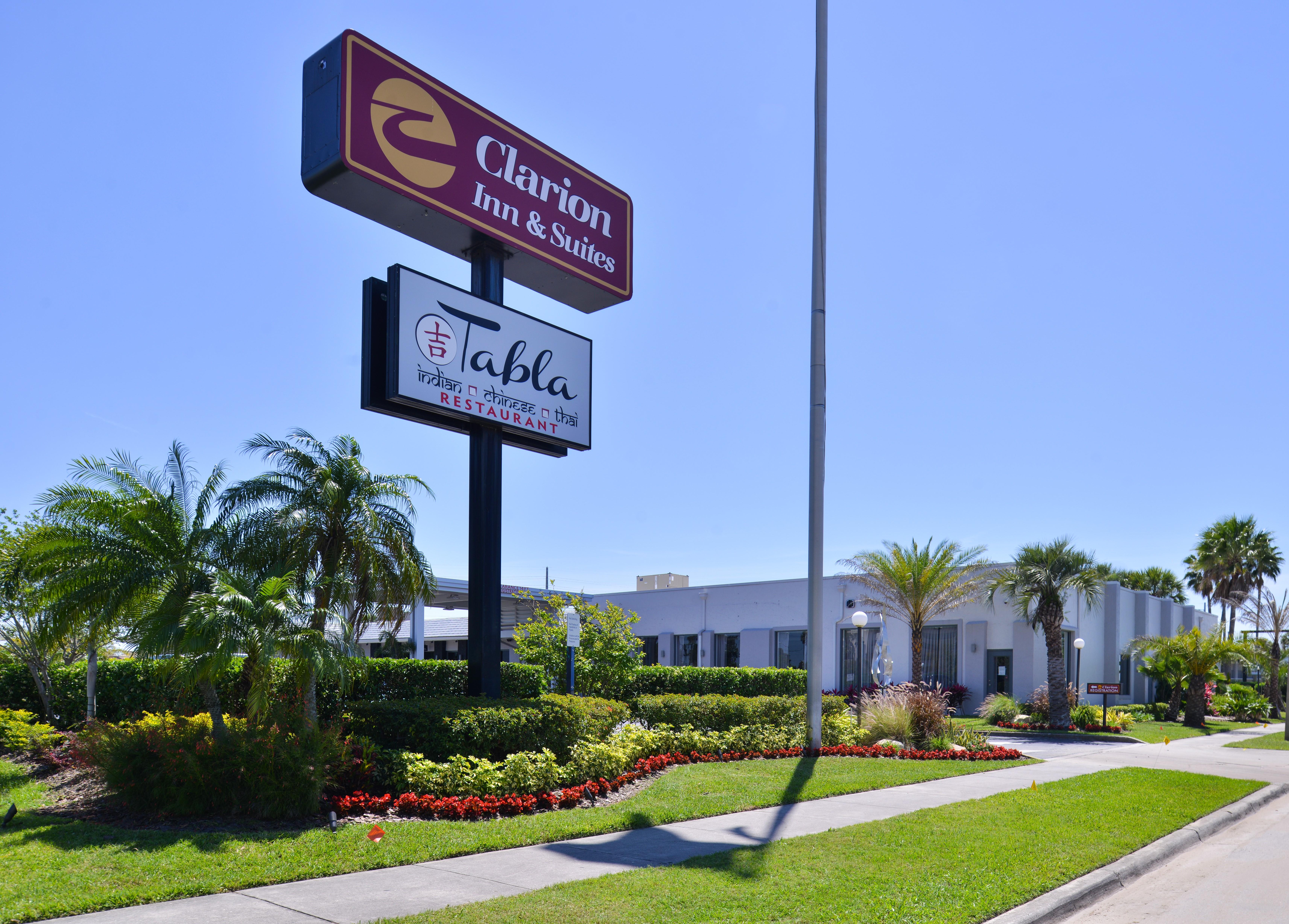 Clarion Inn & Suites Across From Universal Orlando Resort Eksteriør billede
